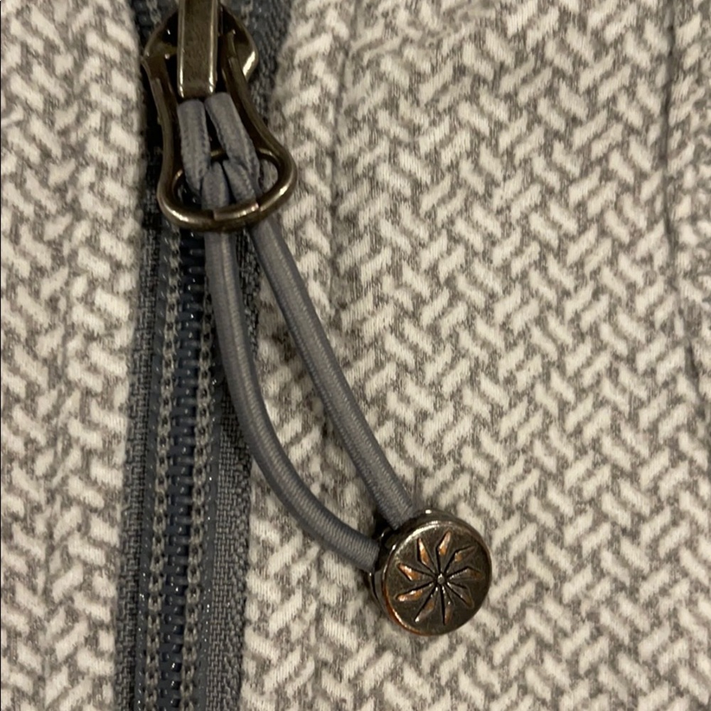 Women’s Athleta Jacket - Picture 4 of 6